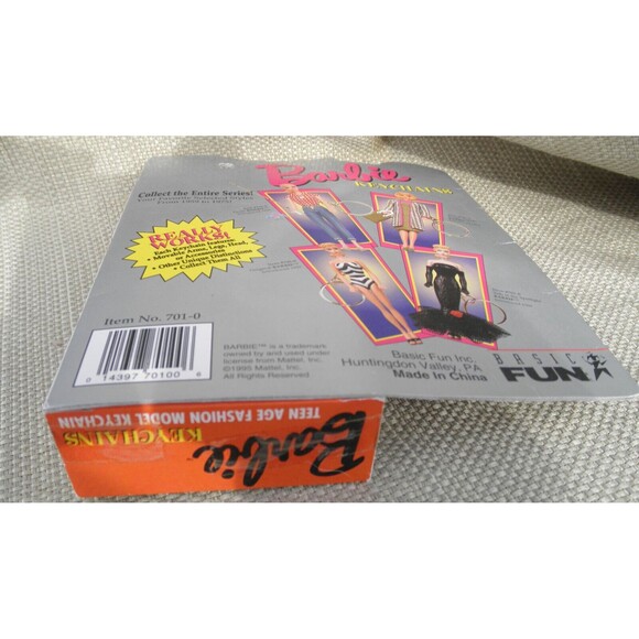 NEW 1995 VINTAGE, by BASIC FUN #701-0, BARBIE SOLO IN THE SPOTLIGHT KEYCHAIN - Picture 10 of 11